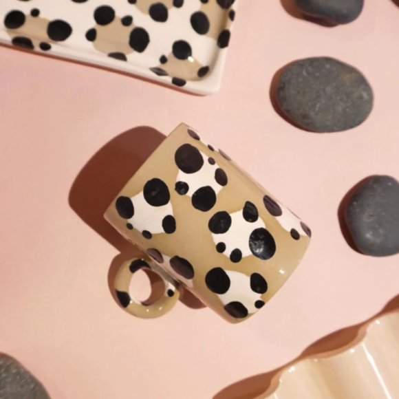 NWOT New LUX EROS Handmade Tan Round Handle Spotted Leopard Artsy Ceramic Mug - Picture 5 of 17